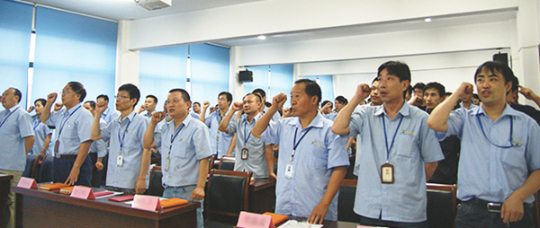 2013年7月10日江陰市宇博科技有限公司管理升級(jí)誓師大會(huì)順利召開