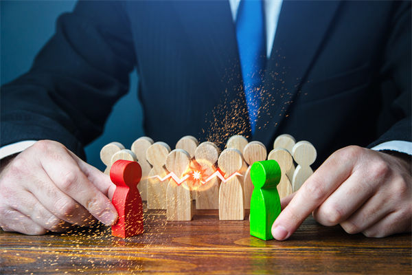 新老業(yè)務沖突不斷，企業(yè)戰(zhàn)略管理如何平衡布局？